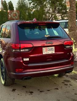 جیپ گراند شیرۆکی